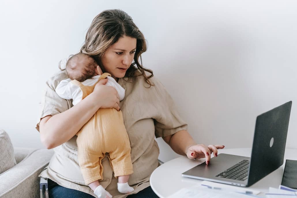 Comment accompagner la parentalité des salariés en entreprise ? 
